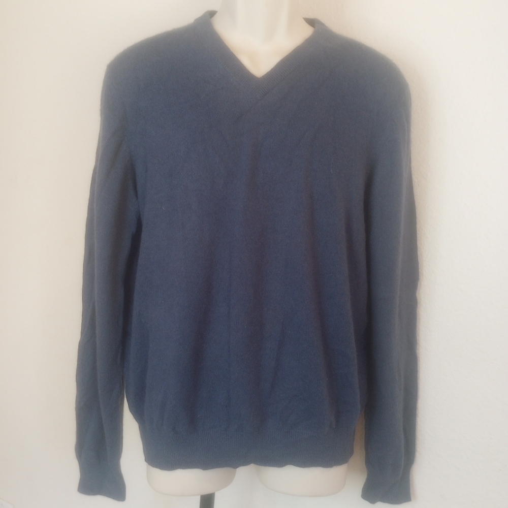 CH Classics Blue 100% Cashmere Sweater